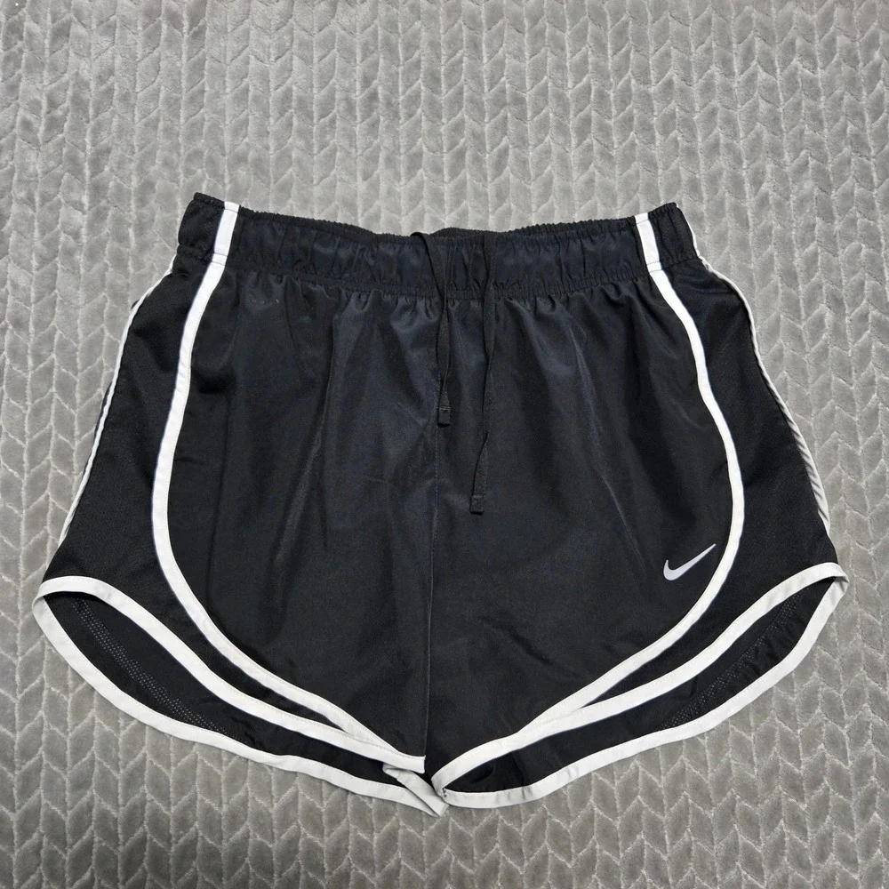 Nike Tempo Dri-FIT Running Shorts Black White HM6096-010 Womens Medium